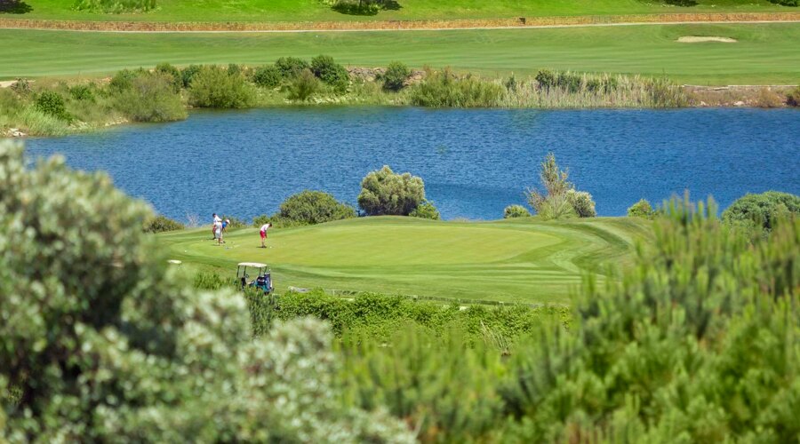 golf-sotogrande-banner-section-noll-partners-real-estate-2019-1