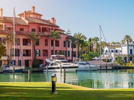 marina-port-sotogrande-banner-noll-partners-real-estate-1.jpg