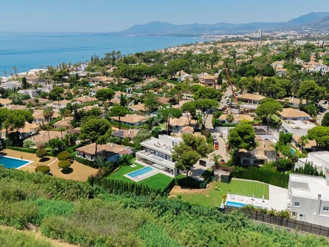 Los Monteros