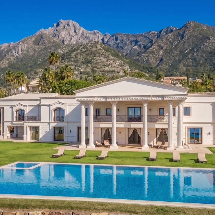 Villa Bellagio: The Villa the Press Can’t Stop Talking About