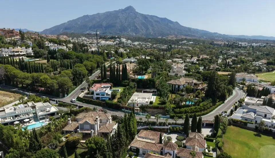 Residential streets in Nueva AndalucÃa, Marbella