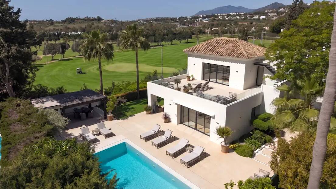 Frontline golf villa overlooking Los Naranjos Golf Club, NuevaAndalucÃ­a