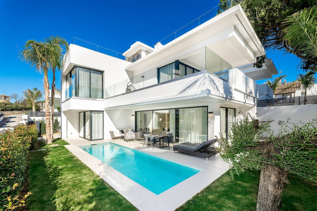Villa in Beachside Golden Mile