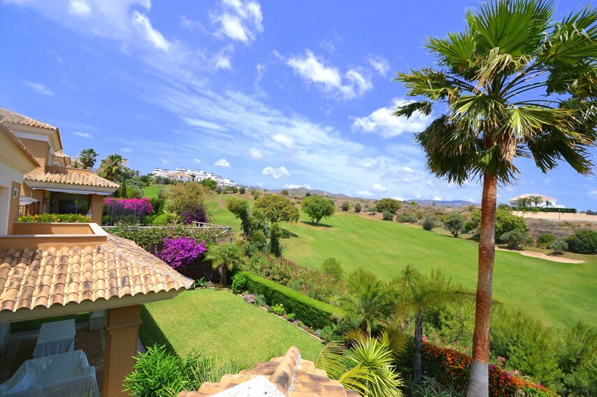 Best golf urbanizations in Marbella East