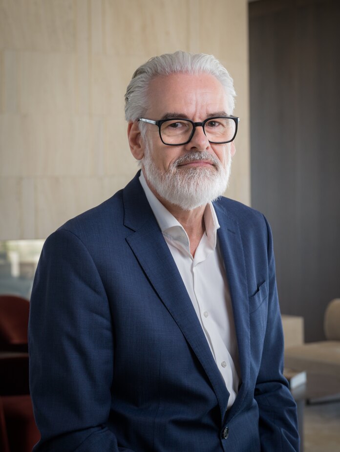 Arie Van Winkelhof -Property Advisor