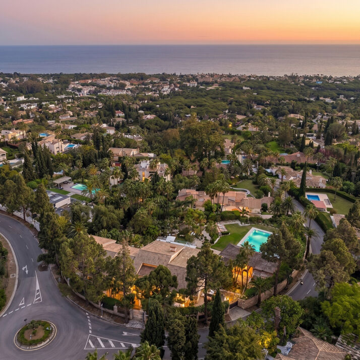 Hacienda Las Chapas, Marbella: der Käuferratgeber für die geschlossene Villenanlage im Osten Marbellas