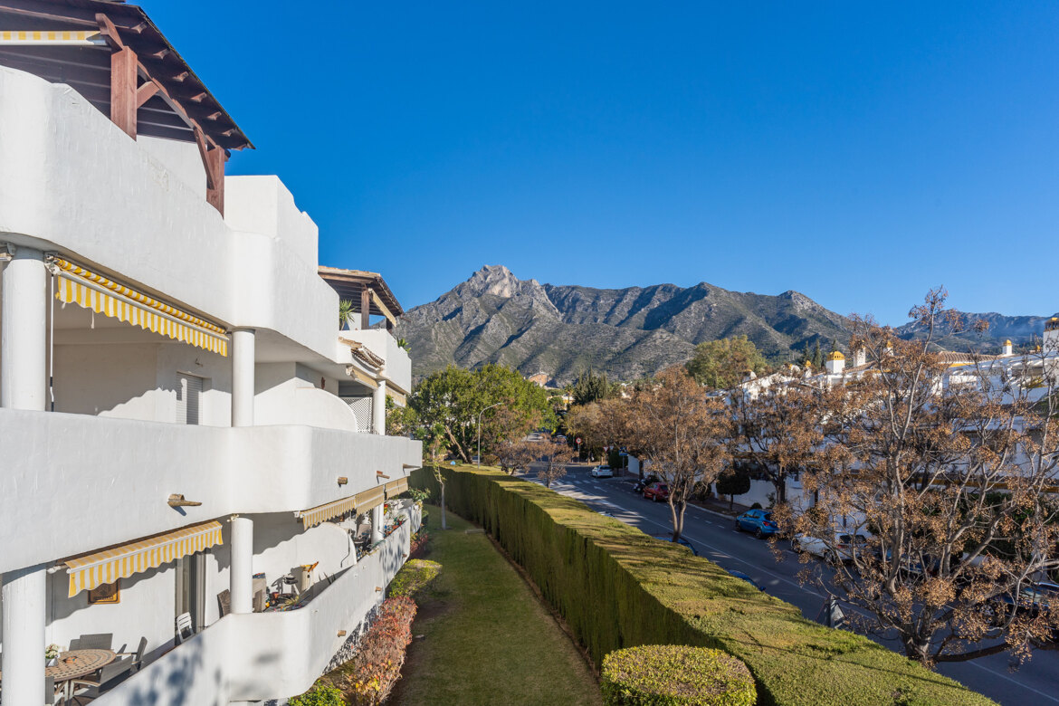 Jardines de Sierra Blanca à vendre