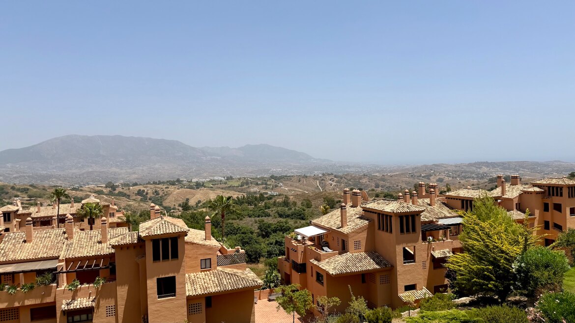 Views La Mairena