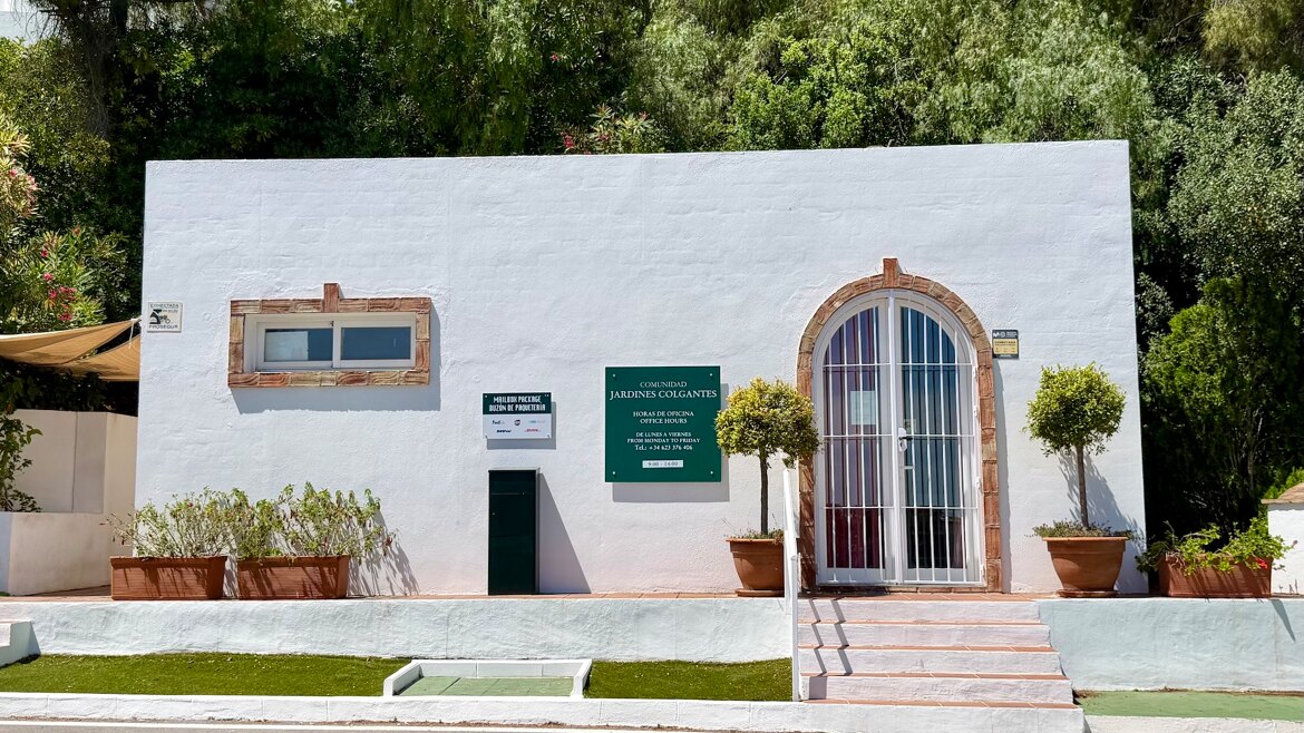 Community Büro Marbella Hill Club