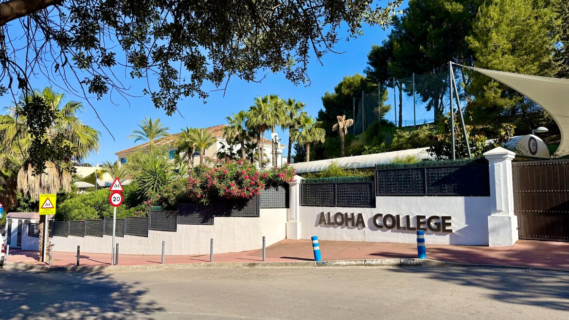 Aloha College