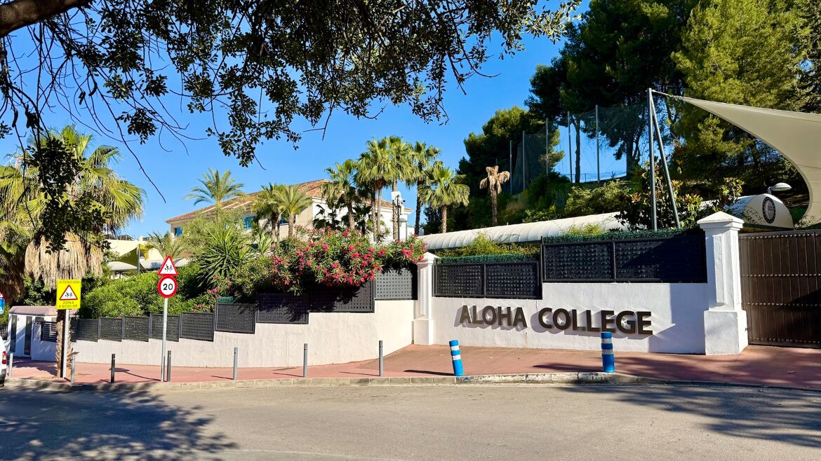 Aloha College