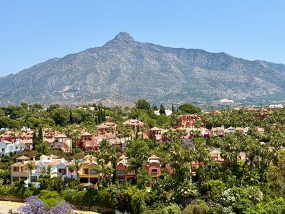 La Alzambra and Vasari: a buyer’s guide to the address with several names