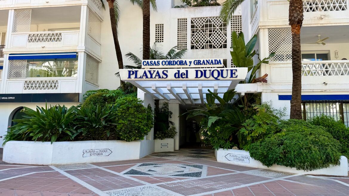 Haupt Eingang Playas del Duque