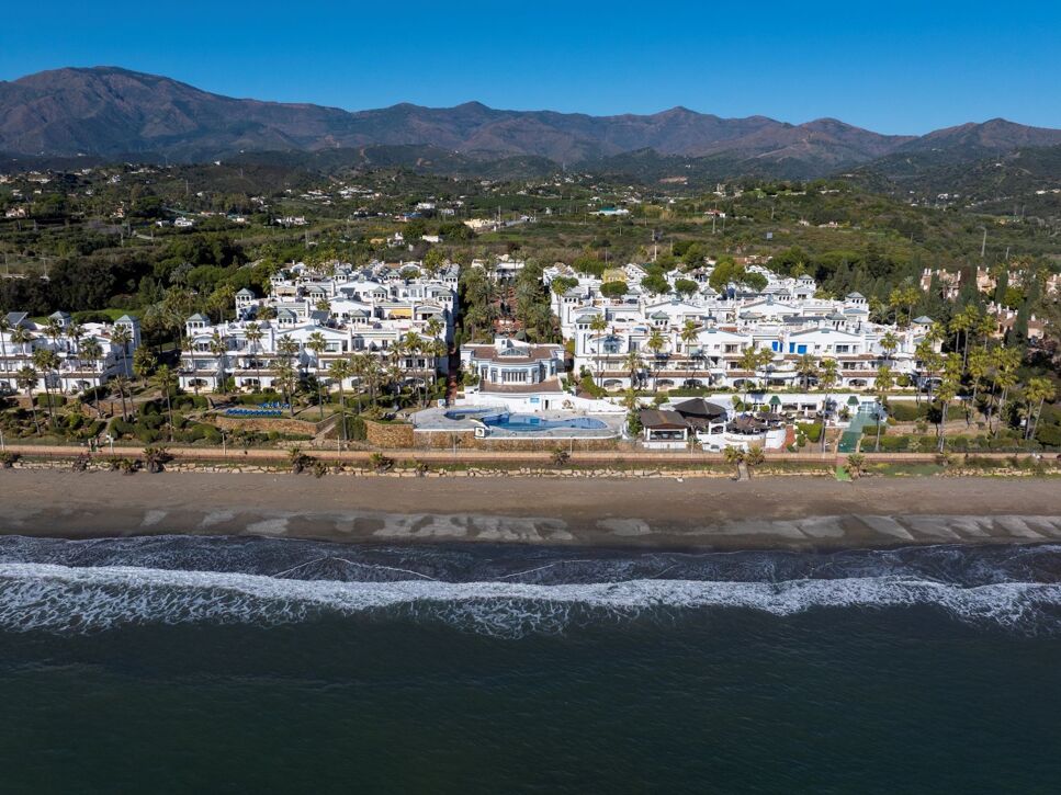 Dominion Beach, Estepona: a buyer’s guide to the New Golden Mile’s beachfront classic