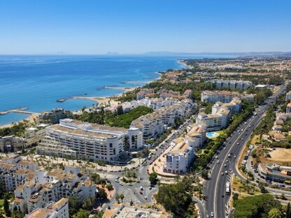Playas del Duque: a complete buyer’s guide to Puerto Banús’s beachfront landmark