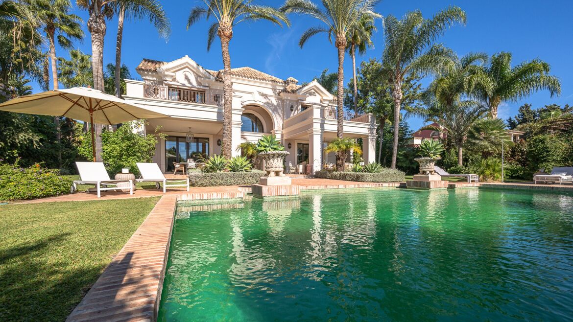 Villa MH8091 en vente à Guadalmina Baja