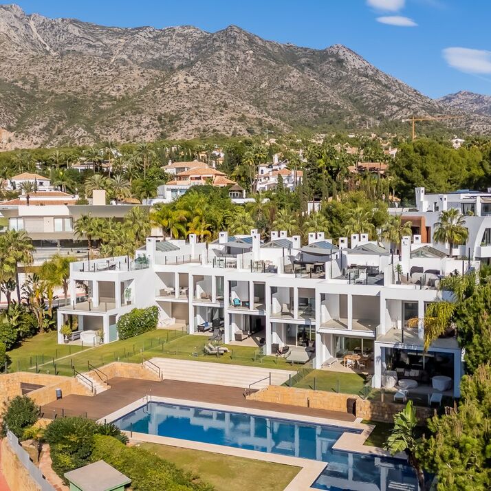Vistas Marinas: a buyer’s guide to the townhouse enclave below Sierra Blanca