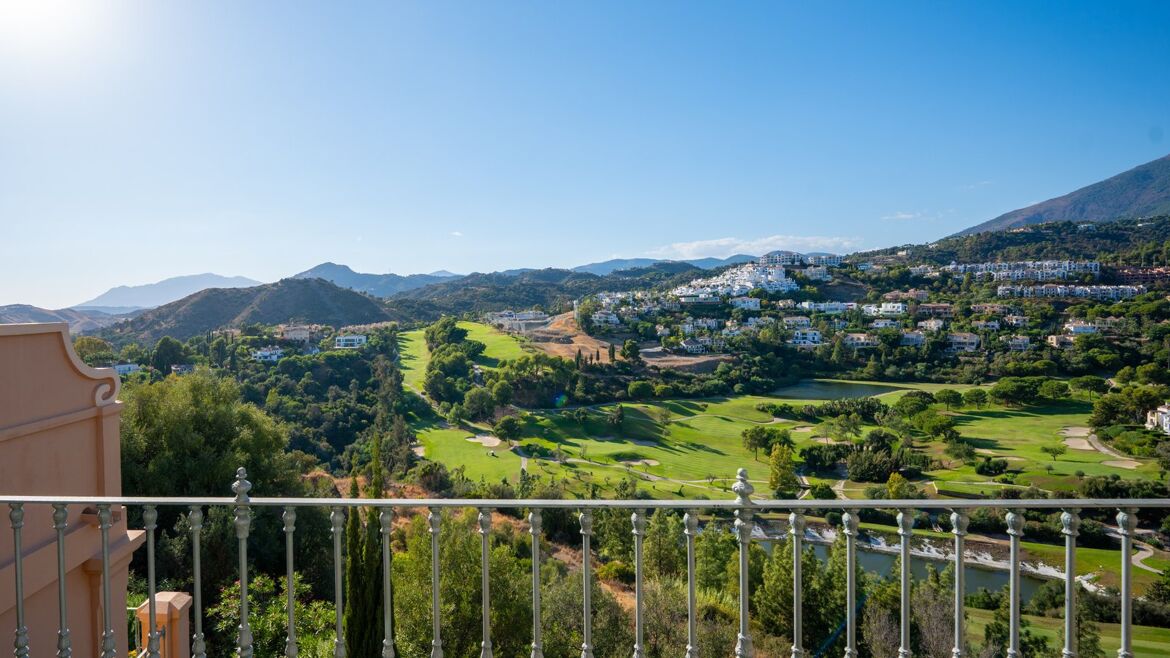 Terrace view over La Quinta golf course from Monte Halcones