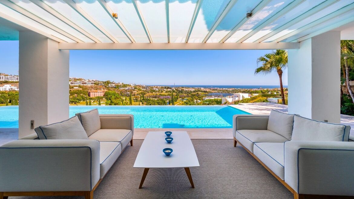 MH8686 luxury villa for sale in los Flamingos views