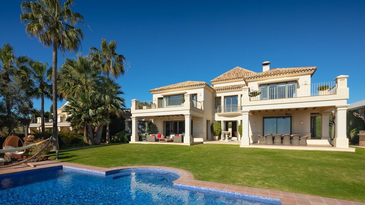Classique Villa in Los Flamingos