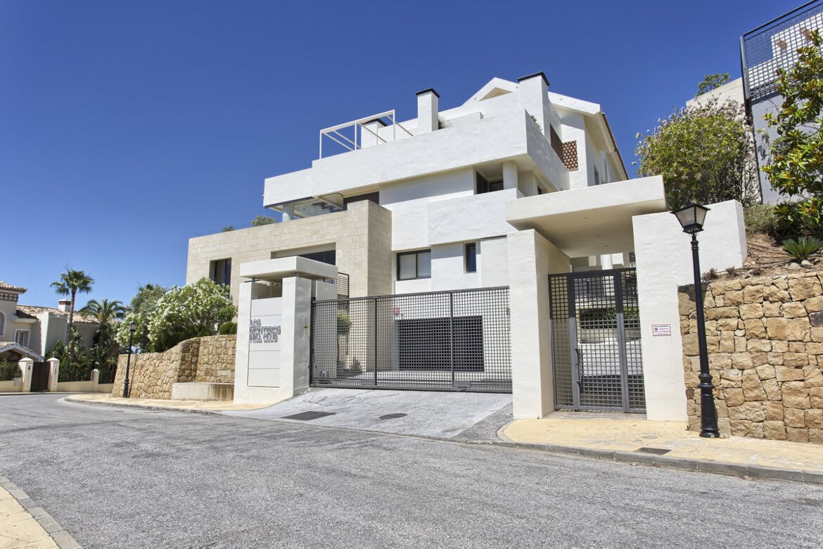 Monteros Hill Club