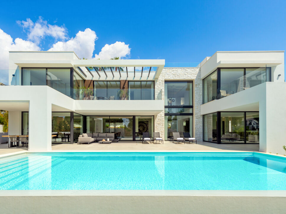 La villa contemporaine à Marbella : comment distinguer une bonne d’une médiocre