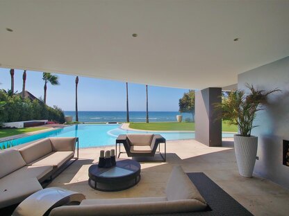Los Monteros, luxury Marbella living right by the sea