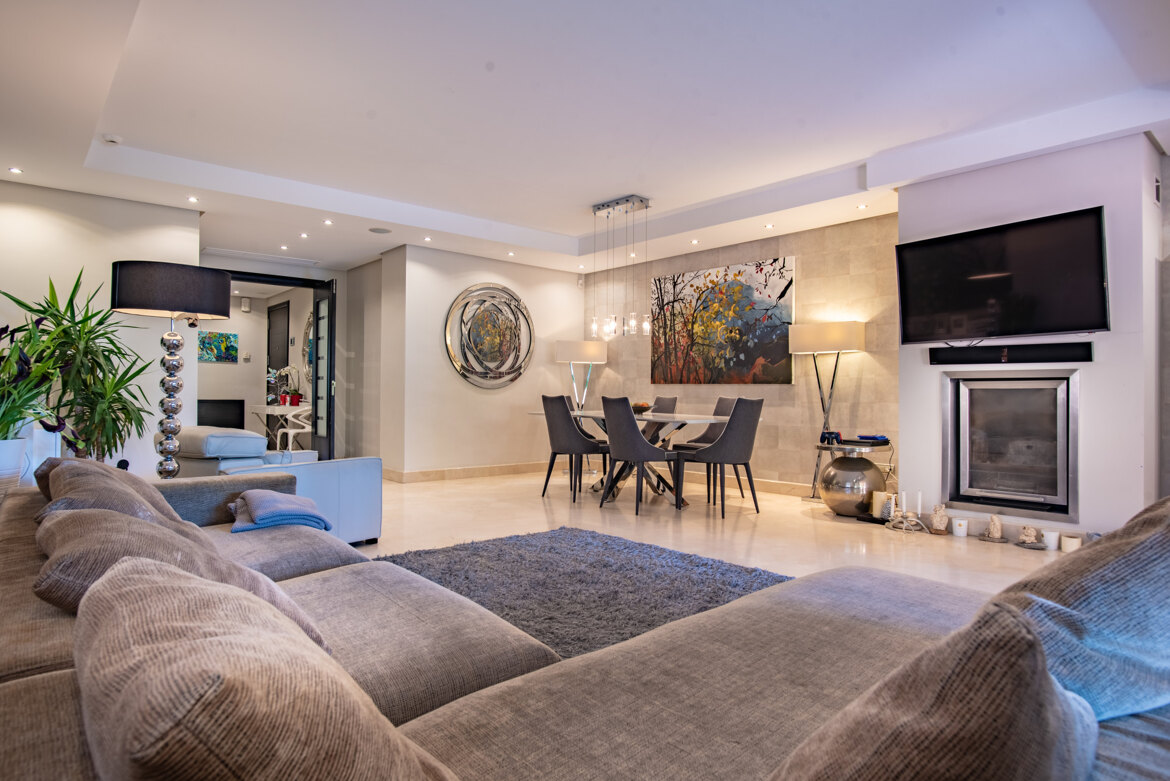 Living room Malibu Apartment