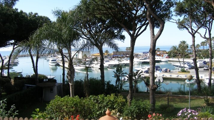 Luxury Living in Cabopino