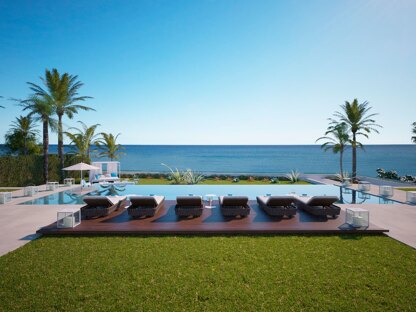 Beachfront villas for sale in Marbella