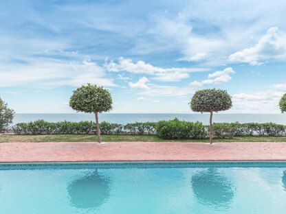 Villen zu verkaufen in El Paraiso, Estepona