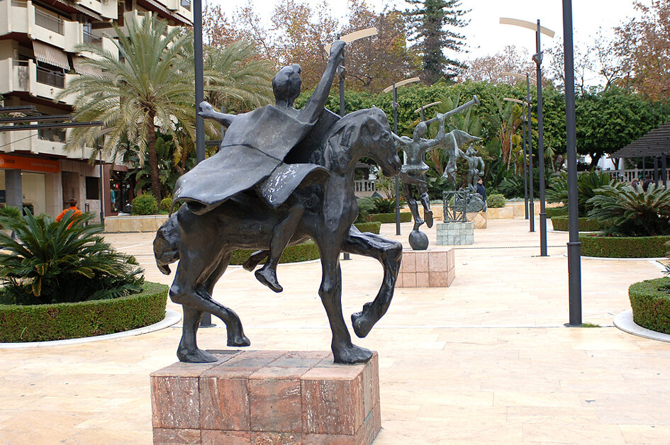 Salvador Dalí sculpture in Marbella