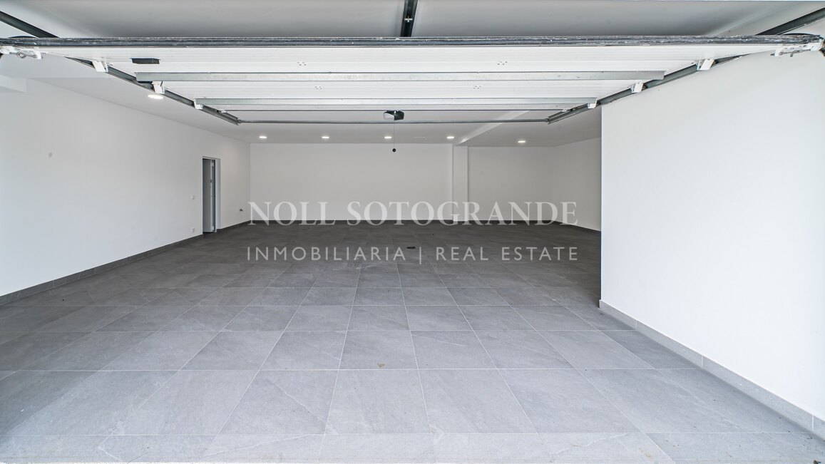 Brand new villa with sea views on Marbella's Golden Mile