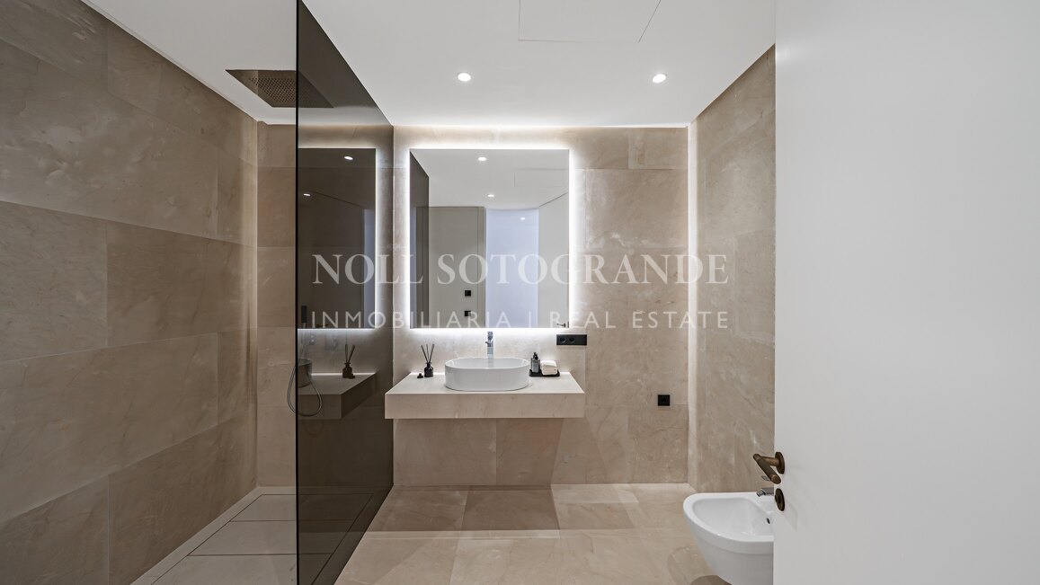 Brand new villa with sea views on Marbella's Golden Mile