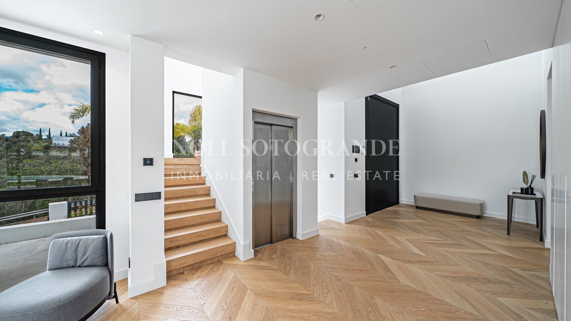 Brand new villa with sea views on Marbella's Golden Mile