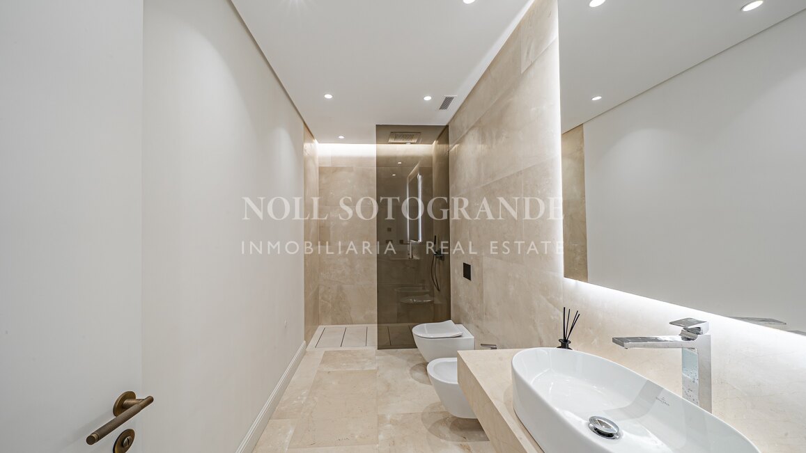 Brand new villa with sea views on Marbella's Golden Mile