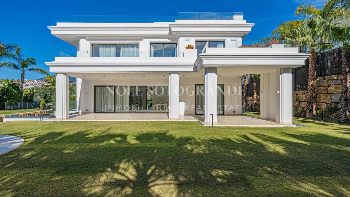 Brand new villa with sea views on Marbella's Golden Mile