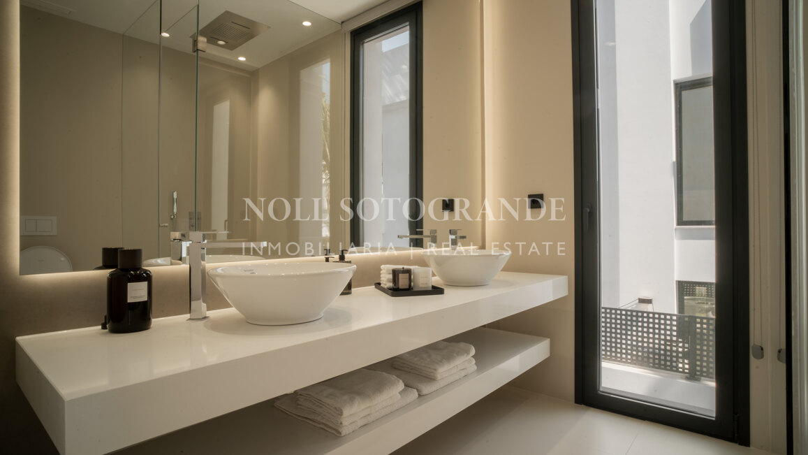 Villa for sale in Rio Verde, Marbella Golden Mile