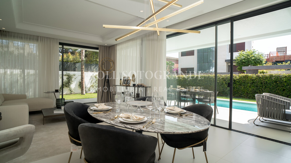 Villa for sale in Rio Verde, Marbella Golden Mile