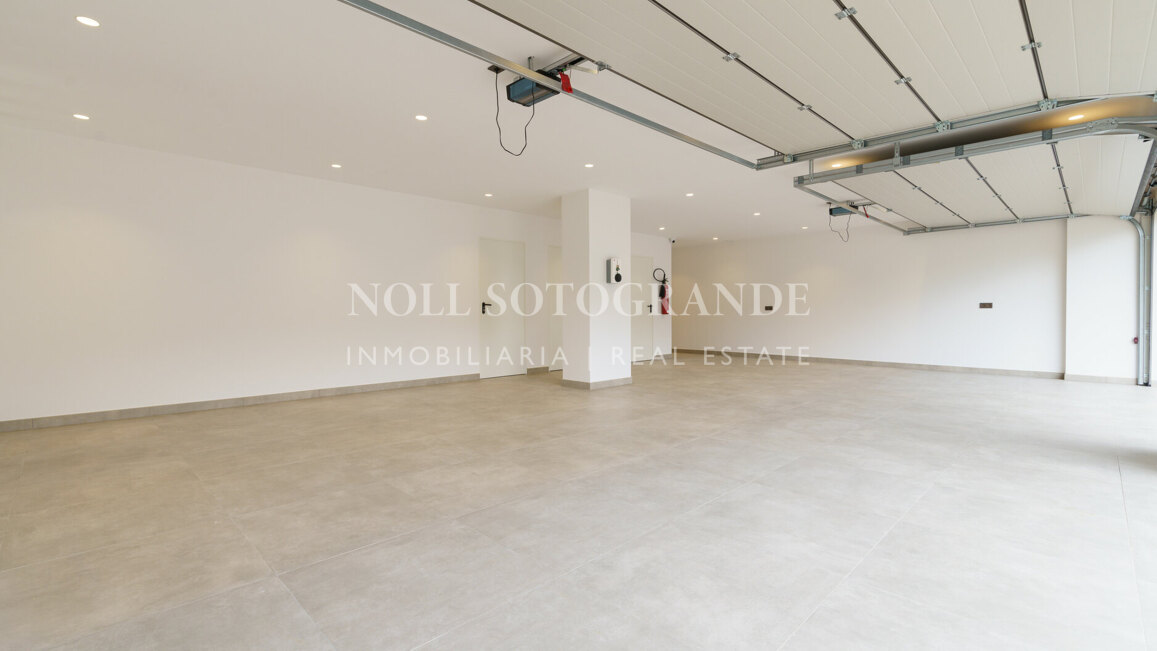 Villa zum Verkauf in La Zagaleta, Benahavis