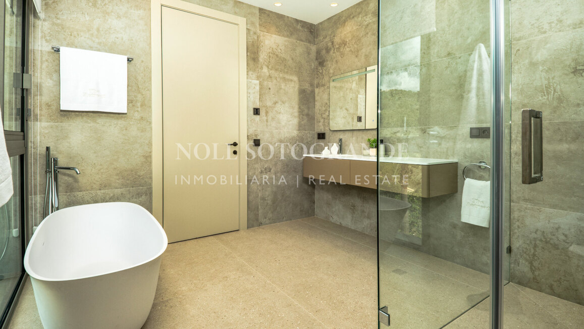 Villa zum Verkauf in La Zagaleta, Benahavis