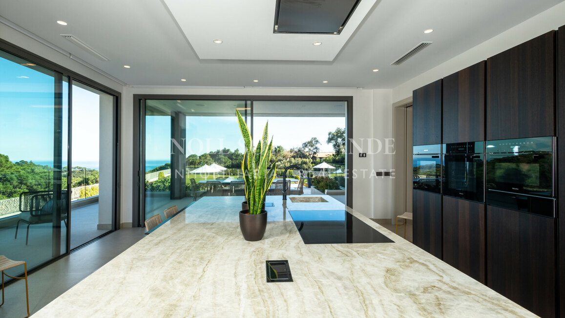 Villa zum Verkauf in La Zagaleta, Benahavis