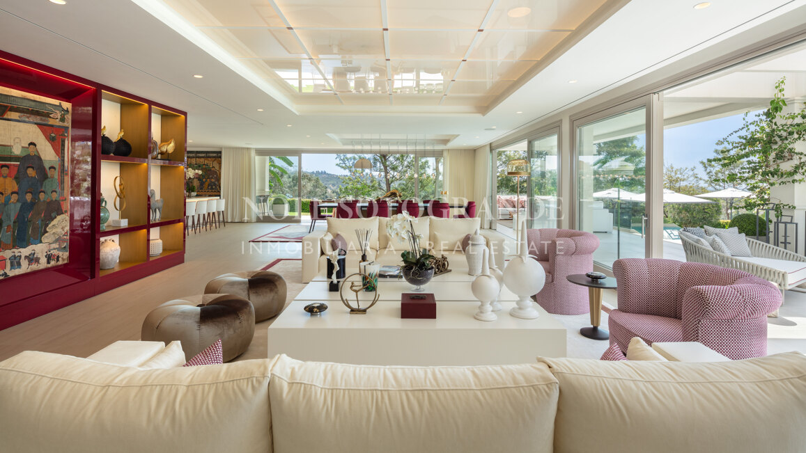 Villa zum Verkauf in Aloha, Nueva Andalucia