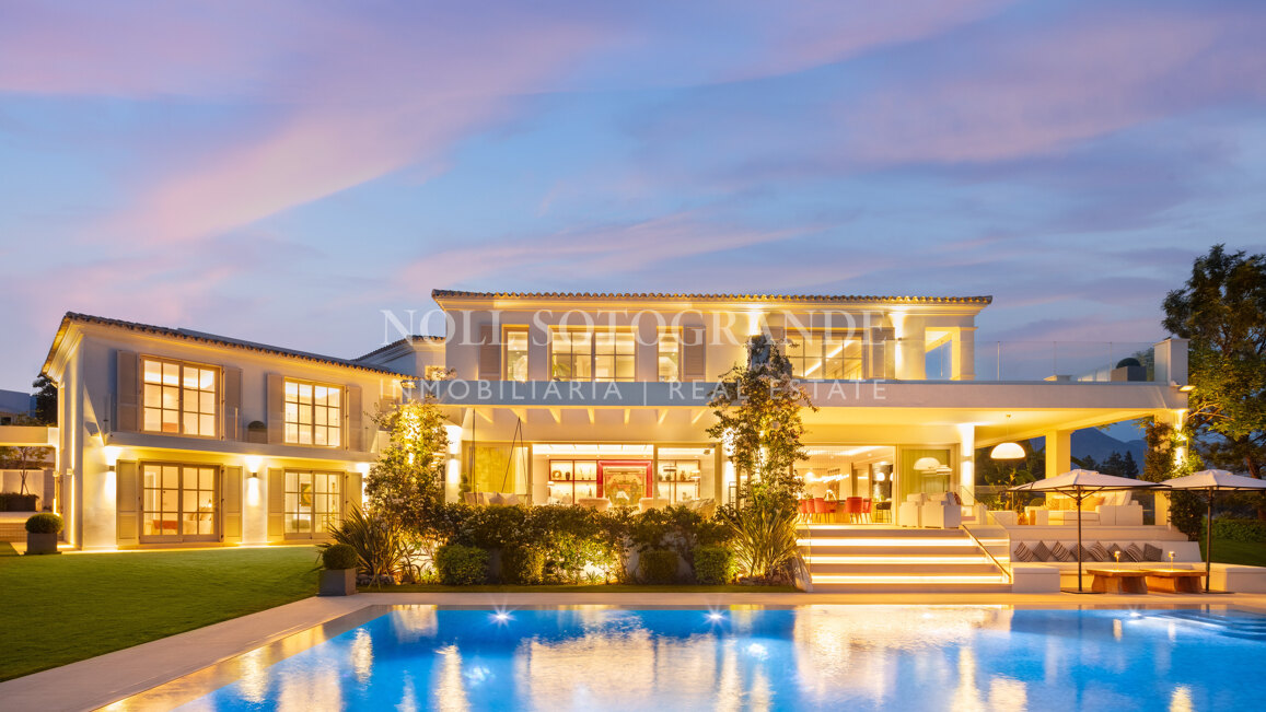 Villa zum Verkauf in Aloha, Nueva Andalucia