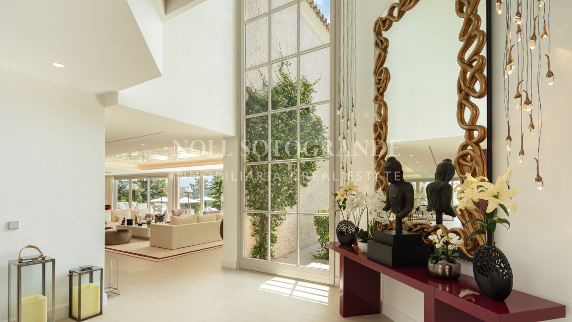 Villa zum Verkauf in Aloha, Nueva Andalucia