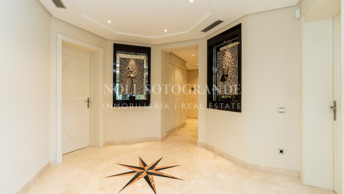 Corner garden apartment with private pool and partial sea views in Aloha Park