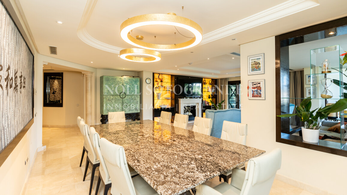 Corner garden apartment with private pool and partial sea views in Aloha Park