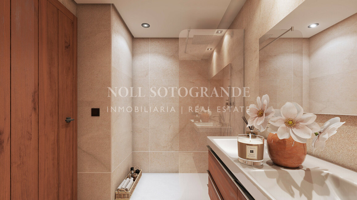 Penthouse for sale in La Cerquilla, Nueva Andalucia