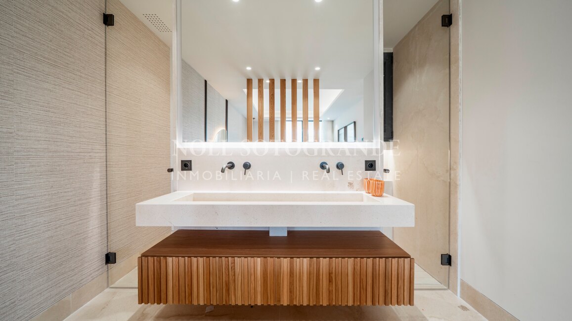 Brand new penthouse within walking distance to Aloha Golf in Nueva Andalucia, Marbella