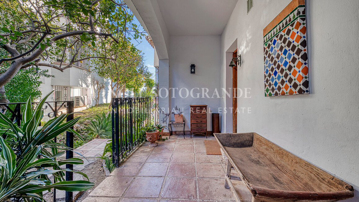 Charming 4-bed duplex apartment in Club Sierra, on the Istan Road, within walking distance to amenities